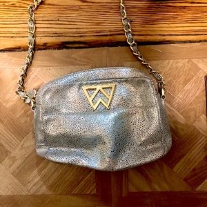 Kelly Wynne crossbody